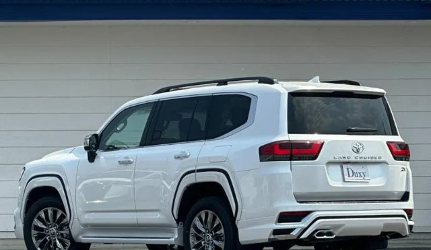 TOYOTA LAND CRUISER ZX – 2025