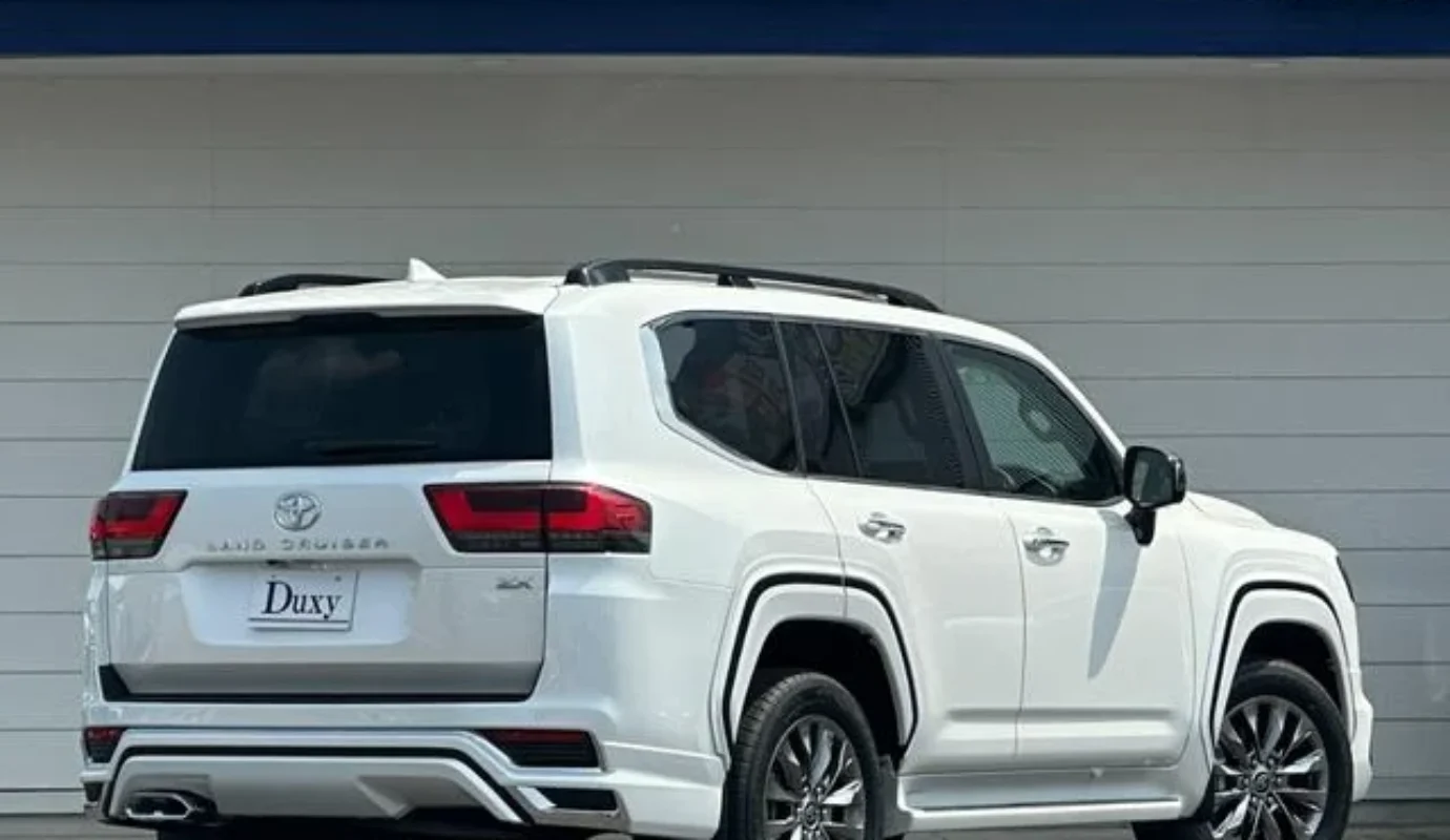 TOYOTA LAND CRUISER ZX – 2025