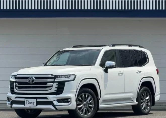 TOYOTA LAND CRUISER ZX – 2025