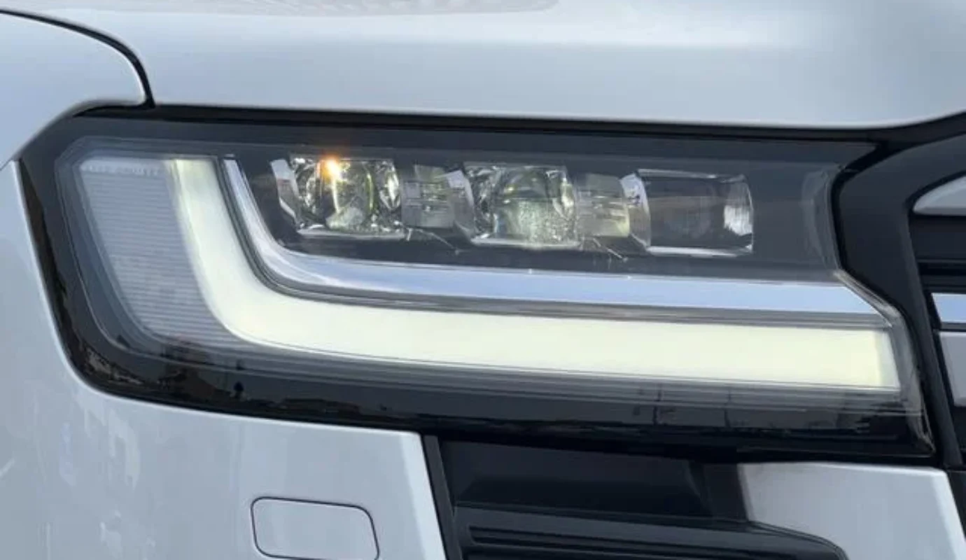 TOYOTA LAND CRUISER ZX – 2025