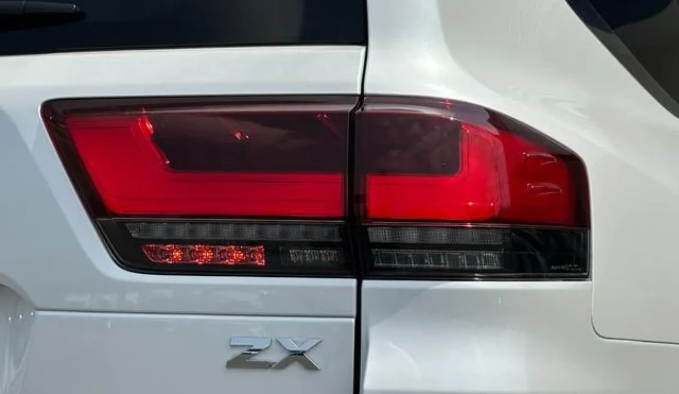 TOYOTA LAND CRUISER ZX – 2025