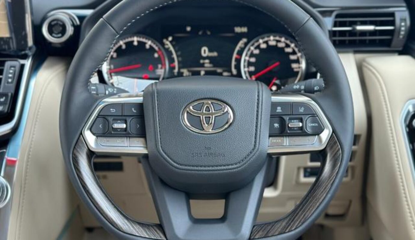 TOYOTA LAND CRUISER ZX – 2025