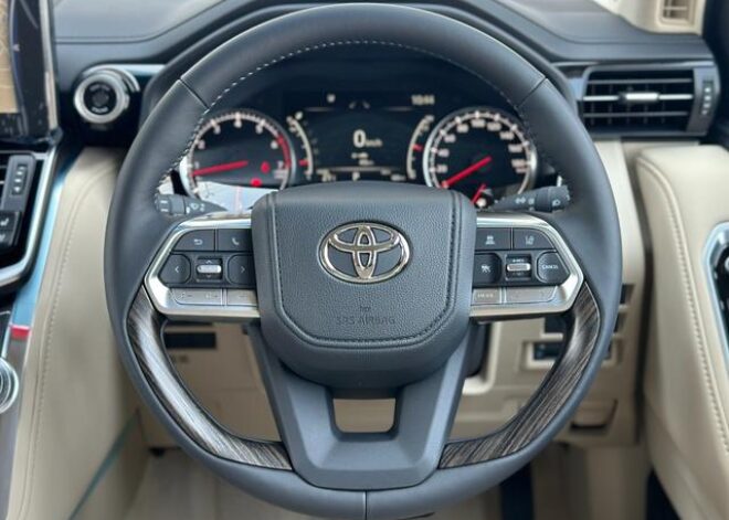 TOYOTA LAND CRUISER ZX – 2025