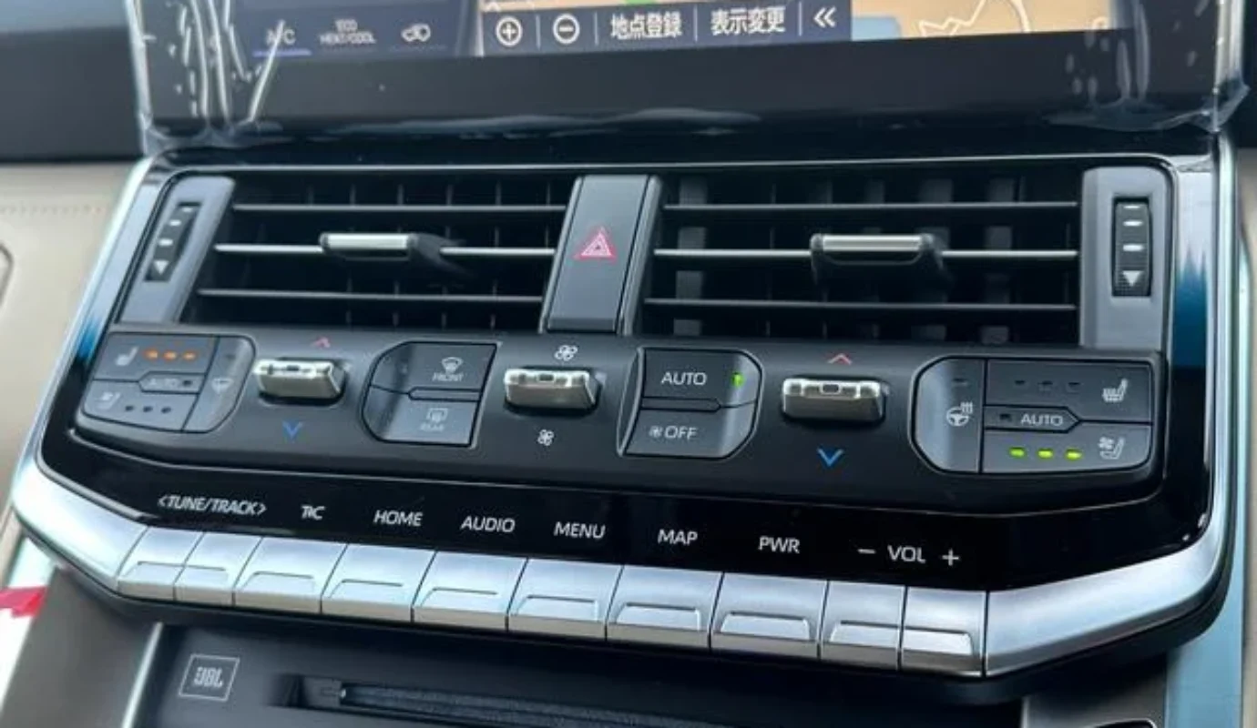 TOYOTA LAND CRUISER ZX – 2025