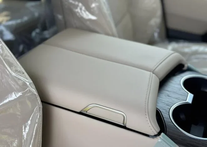 TOYOTA LAND CRUISER ZX – 2025