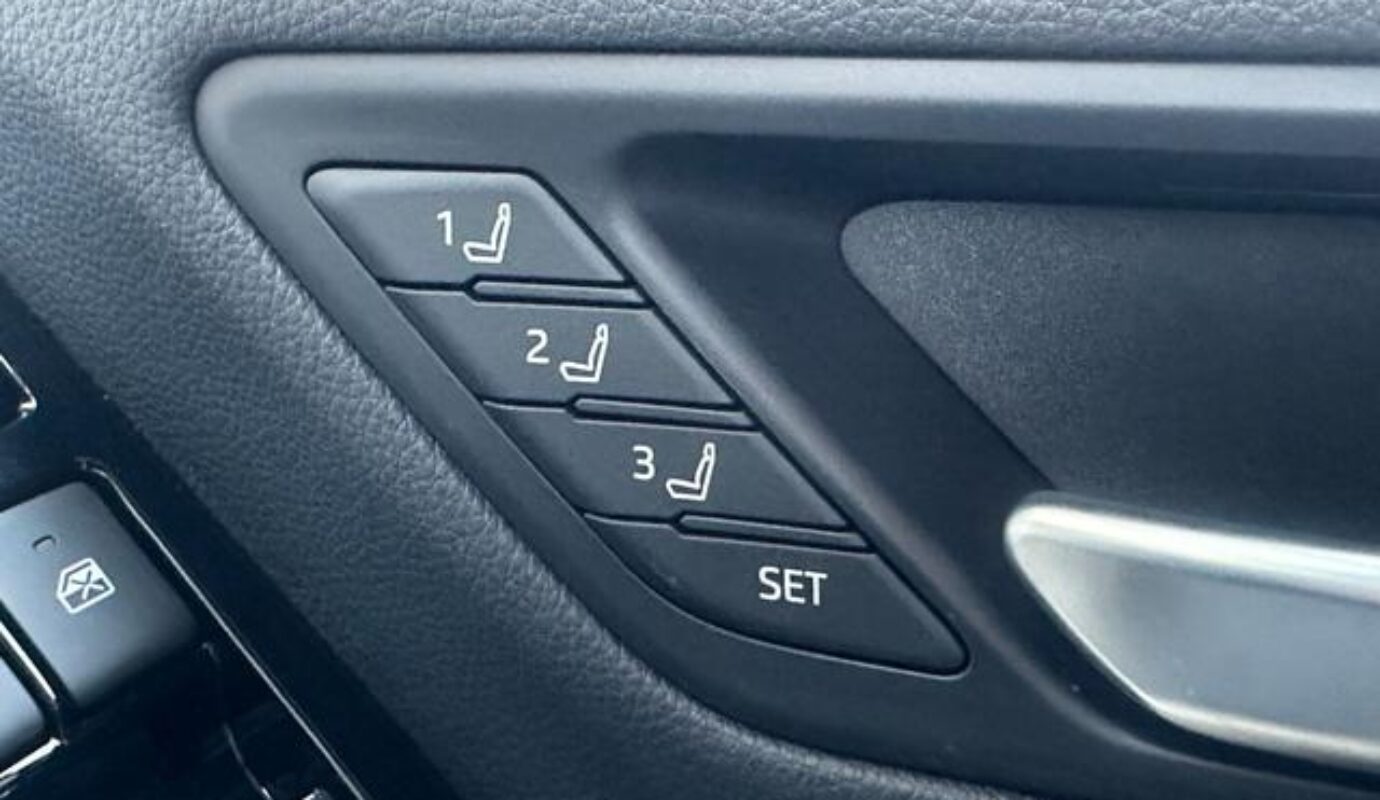 TOYOTA LAND CRUISER ZX – 2025