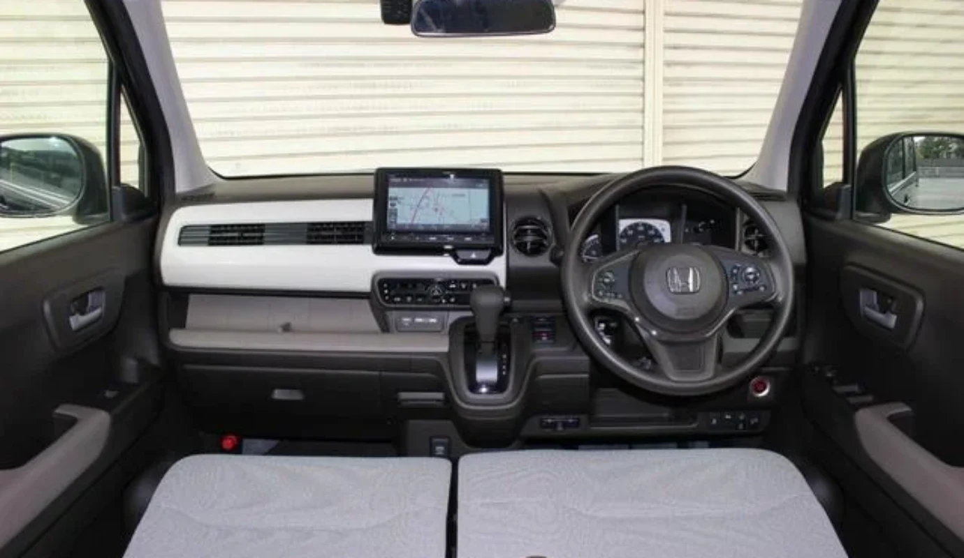 HONDA N-WGN L – 2025
