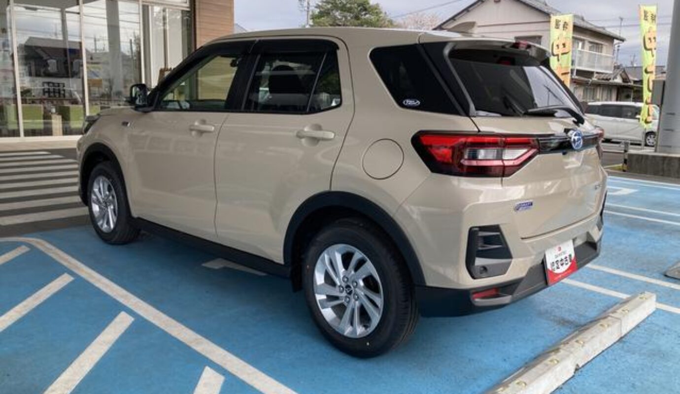 DAIHATSU ROCKY X HEV – 2025