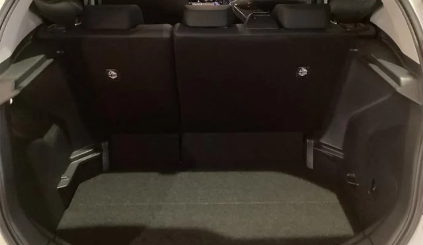 TOYOTA AQUA Z – 2025