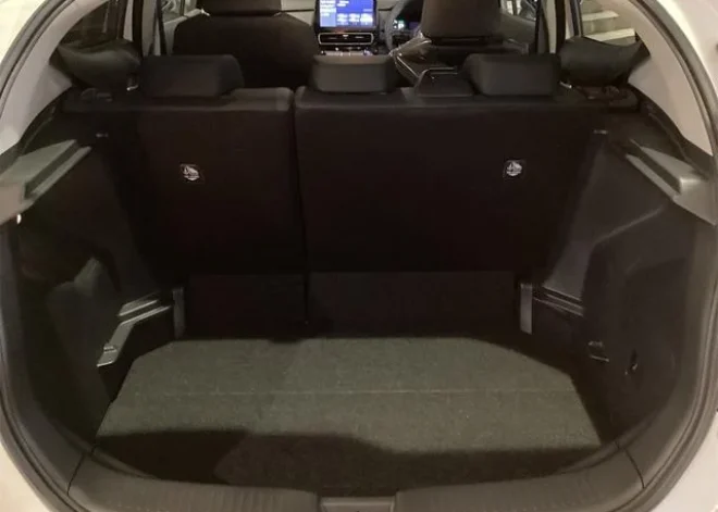 TOYOTA AQUA Z – 2025