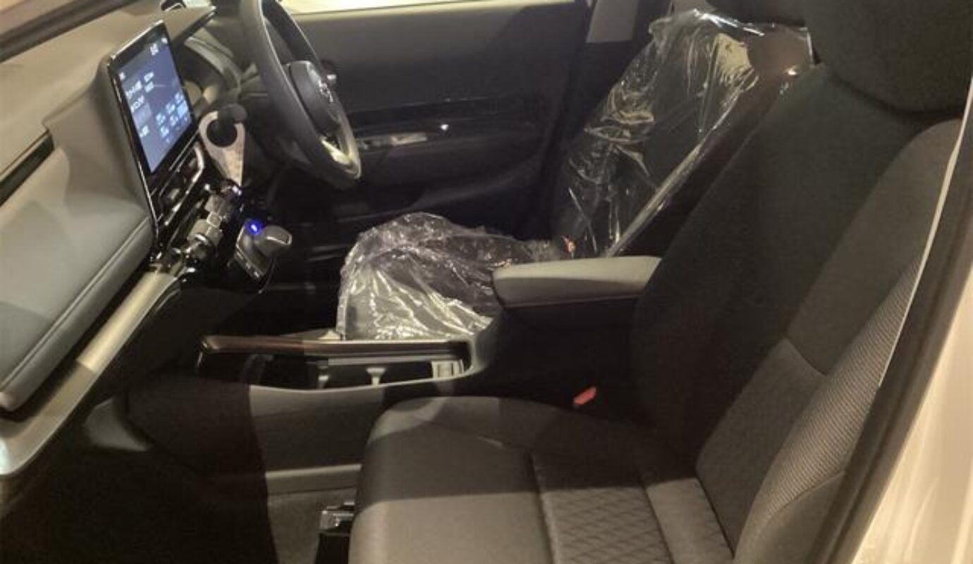 TOYOTA AQUA Z – 2025