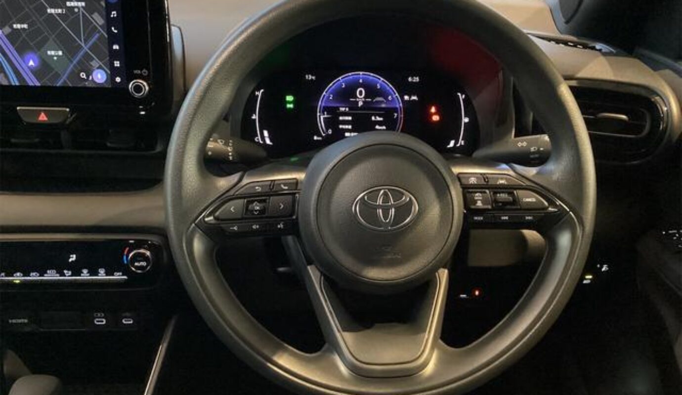 TOYOTA YARIS G – 2025