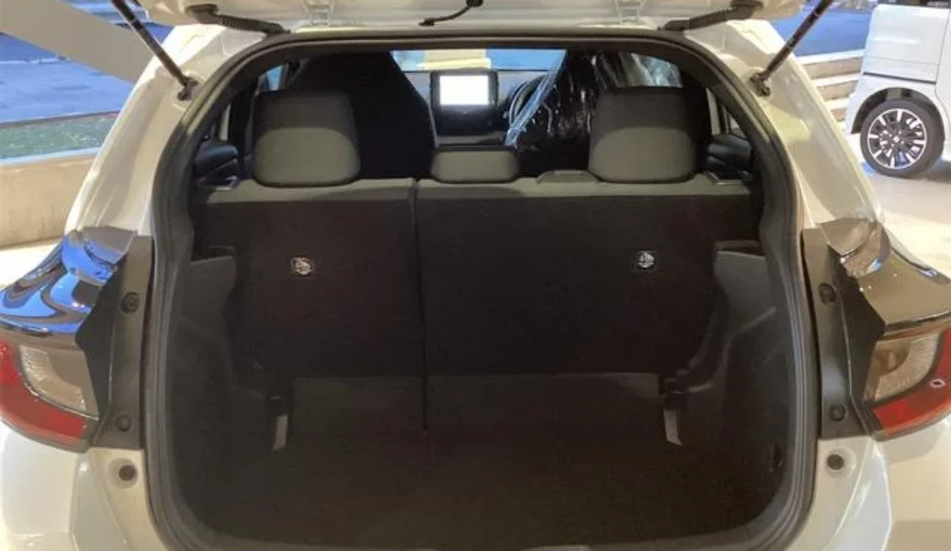 TOYOTA YARIS G – 2025