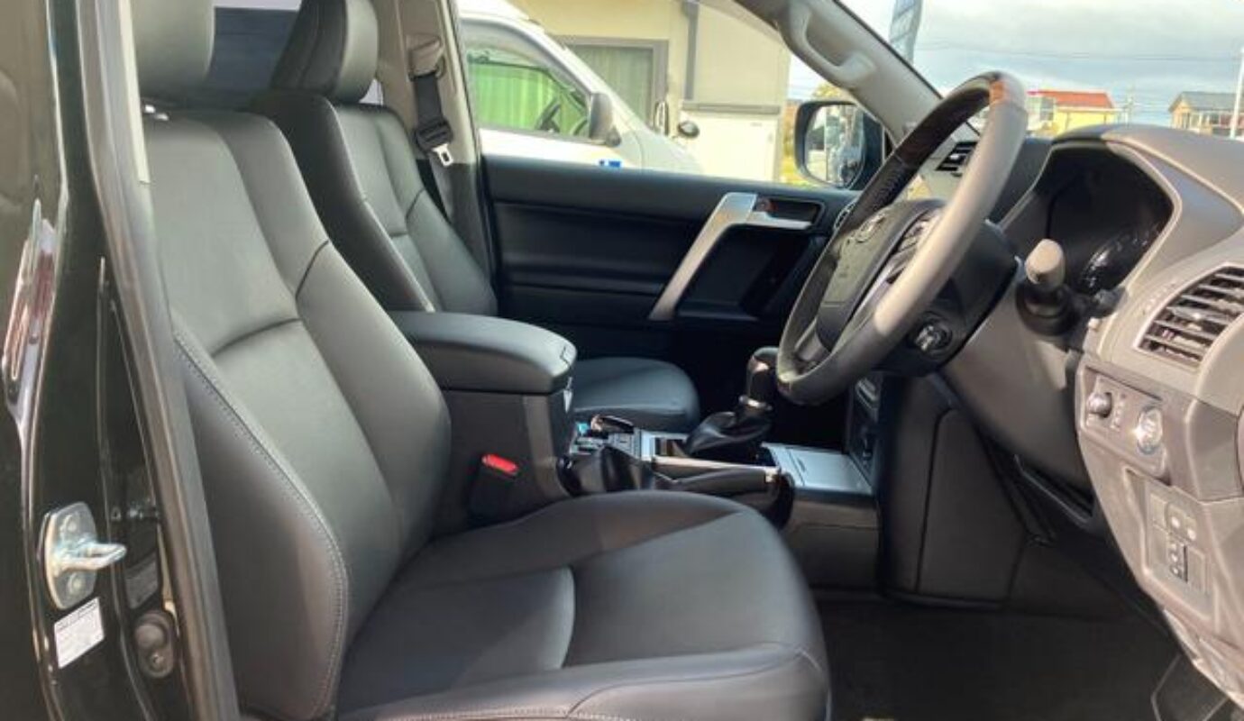TOYOTA LAND CRUISER PRADO TX L – 2024