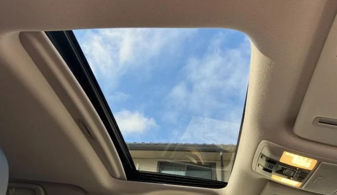 TOYOTA LAND CRUISER PRADO TX L – 2024